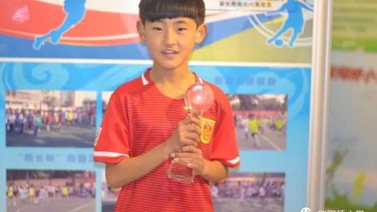 安陽橋小學球員嶄露頭角 河南建業U12拋來橄欖枝