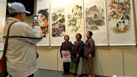 中科院文聯和美協的詩人和書畫家來平谷啦——平谷區大興莊鎮第六屆“大美平谷 水墨周莊”書畫展開幕