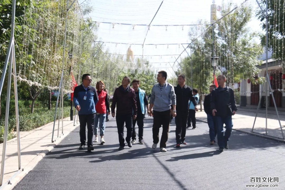 長(zhǎng)治市質(zhì)量技術(shù)監(jiān)督局副局長(zhǎng)邢懷忠蒞臨山西太行歡樂(lè)谷檢查游樂(lè)設(shè)施安全情況