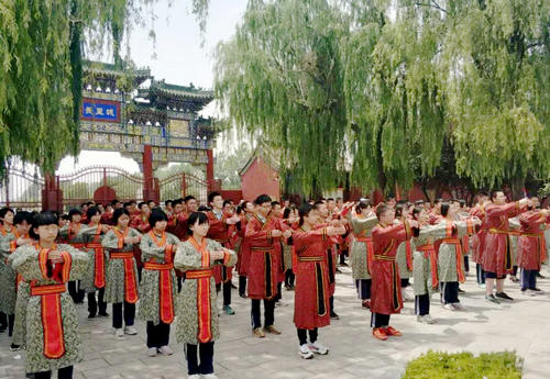 “釋放壓力 行走青春”安陽市飛翔學(xué)校遠(yuǎn)足活動(dòng)紀(jì)實(shí)