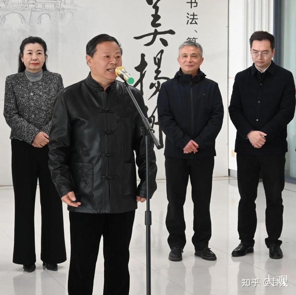 揚州大學舉辦“張謇名言暨郭謙百體書法展捐贈儀式”