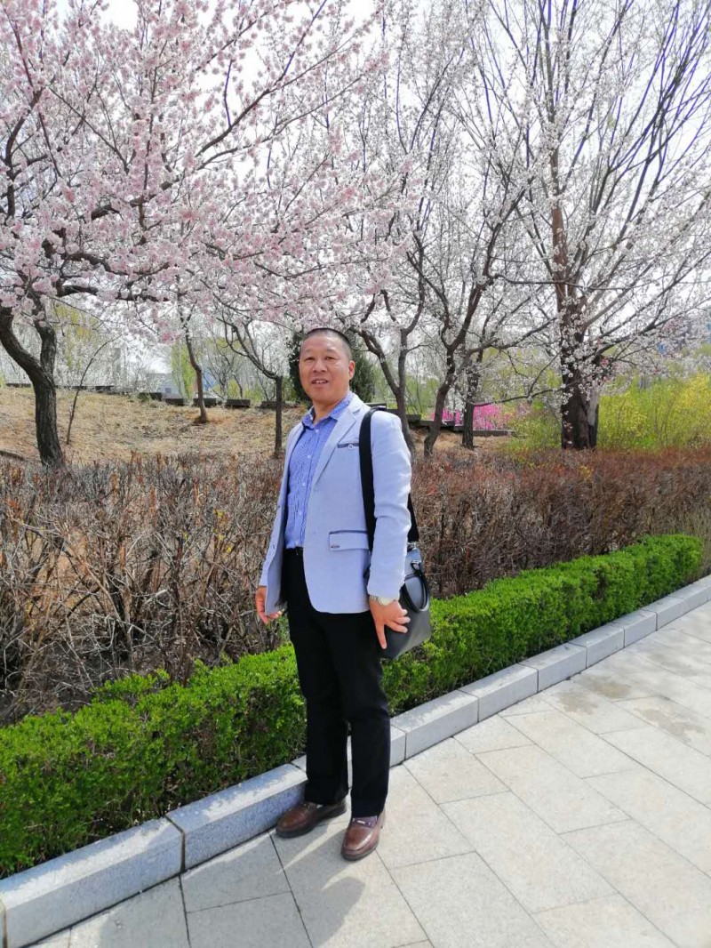 丁銘春：西散南國文學社文學顧問